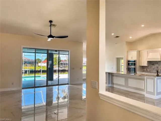 1118 SE 16th  TER, Cape Coral, FL 33990