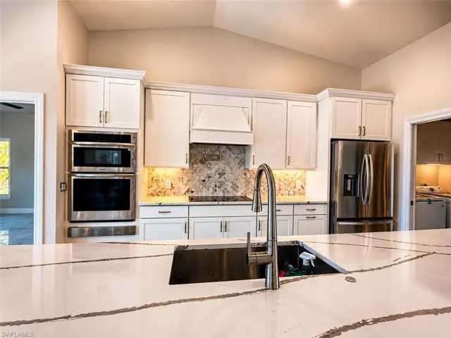 1118 Se 16th Ter, Cape Coral, Florida 33990