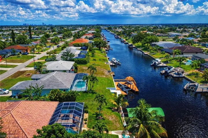 1118 SE 16th  TER, Cape Coral, FL 33990