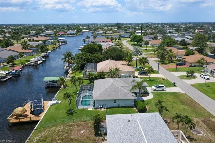 1118 SE 16th  TER, Cape Coral, FL 33990