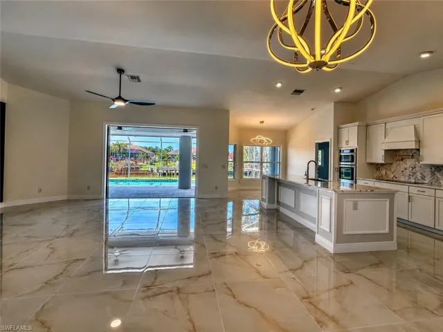 1118 SE 16th  TER, Cape Coral, FL 33990