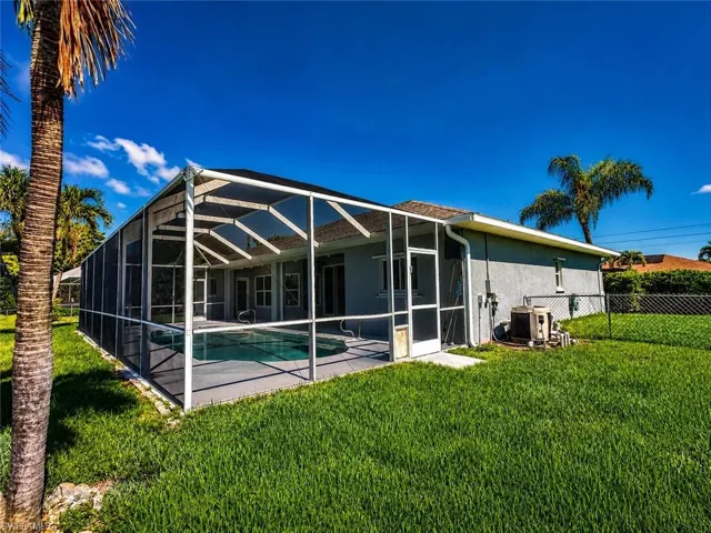 1118 SE 16th  TER, Cape Coral, FL 33990