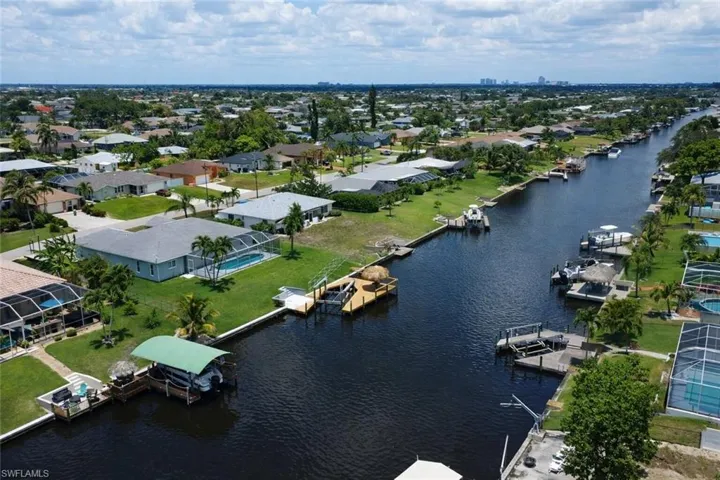 1118 SE 16th  TER, Cape Coral, FL 33990