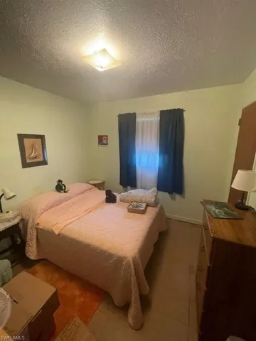 912  Desoto  AVE, Lehigh Acres, FL 33972
