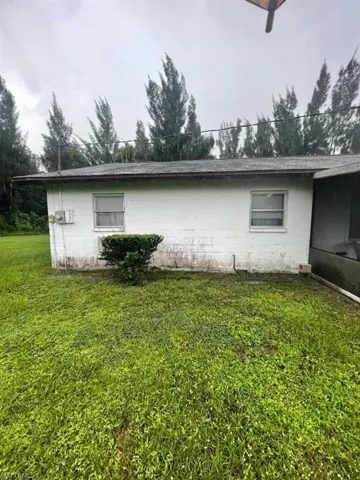 912  Desoto  AVE, Lehigh Acres, FL 33972