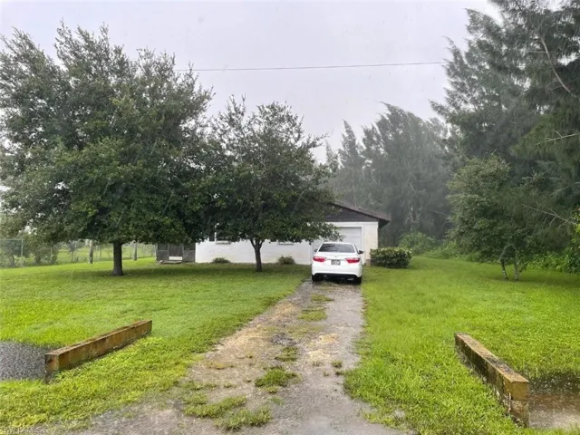 912  Desoto  AVE, Lehigh Acres, FL 33972