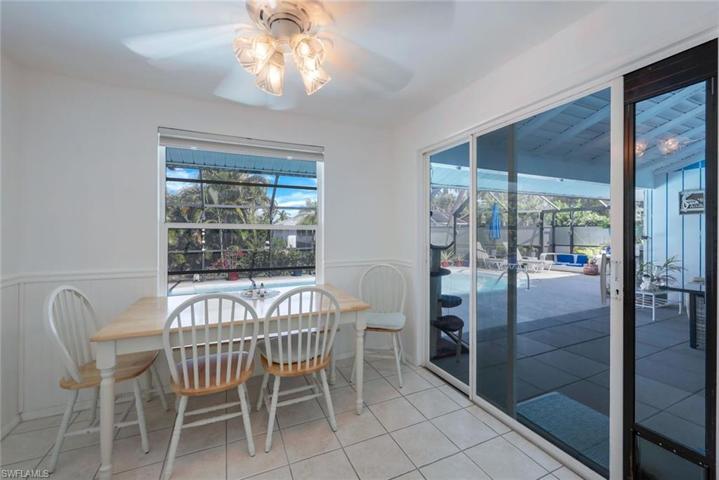 225 Pebble Beach CIR, NAPLES FL 34113