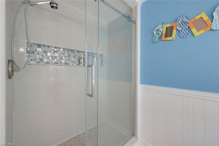 225 Pebble Beach CIR, NAPLES FL 34113