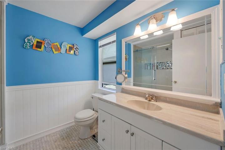 225 Pebble Beach CIR, NAPLES FL 34113