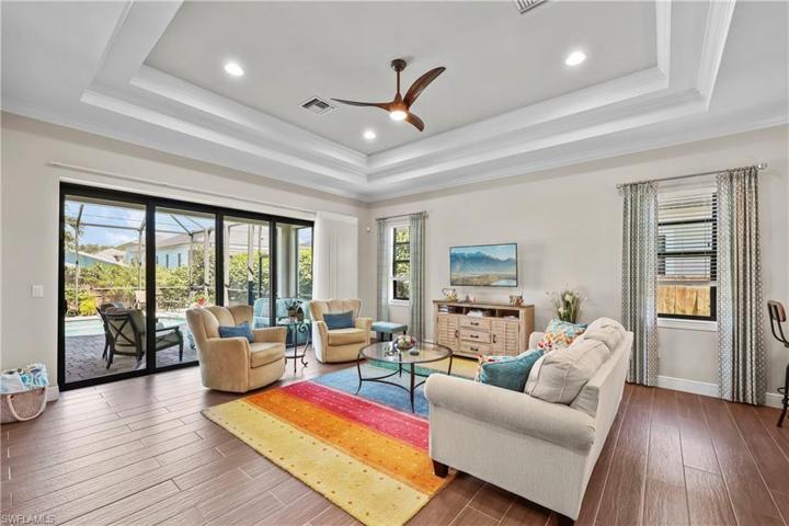 745  109th N AVE, Naples, FL 34108