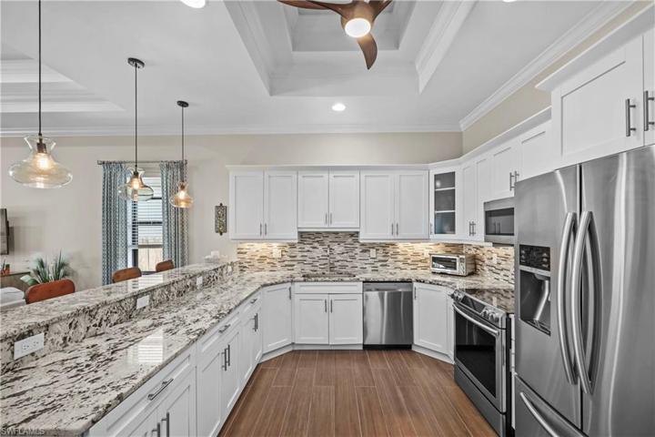 745  109th N AVE, Naples, FL 34108