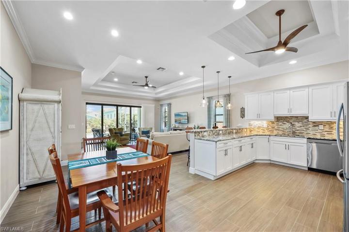 745  109th N AVE, Naples, FL 34108