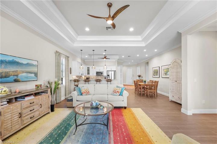 745  109th N AVE, Naples, FL 34108