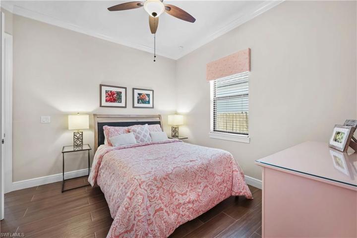 745  109th N AVE, Naples, FL 34108