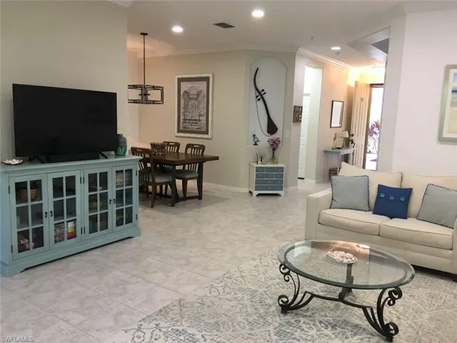 4695 Winged Foot Ct 102, Naples, Florida 34112