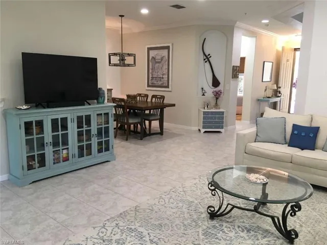 4695 Winged Foot Ct 102, Naples, Florida 34112