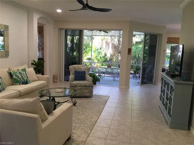4695 Winged Foot Ct 102, Naples, Florida 34112