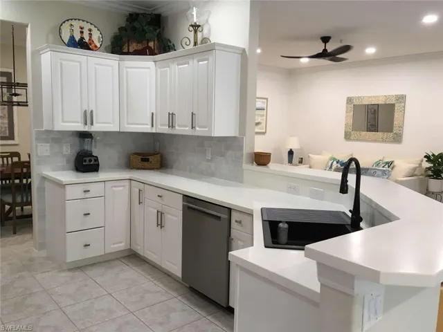 4695 Winged Foot Ct 102, Naples, Florida 34112
