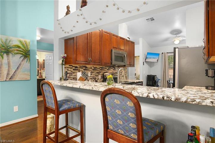 Breakfast bar
