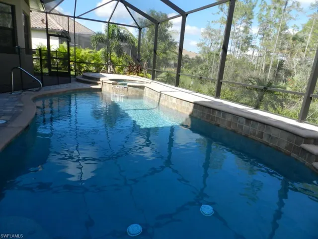 9560 Firenze Cir, Naples, Florida 34113
