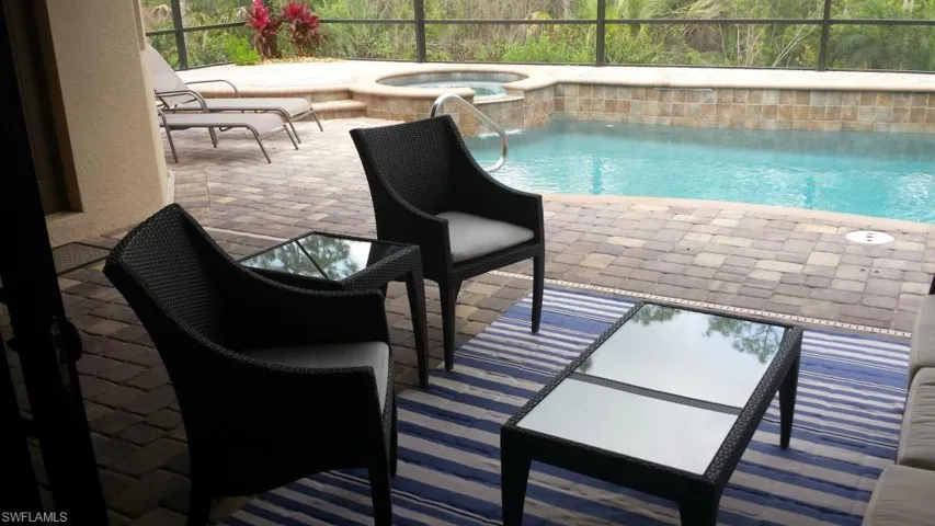 9560 Firenze Cir, Naples, Florida 34113