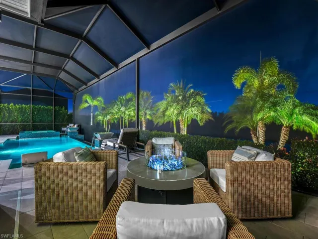 Fire Pit On Lanai that's Included in the Sale.