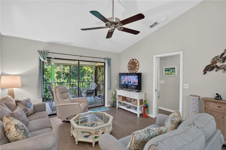 8430 Charter Club Cir 15, Fort Myers, Florida 33919