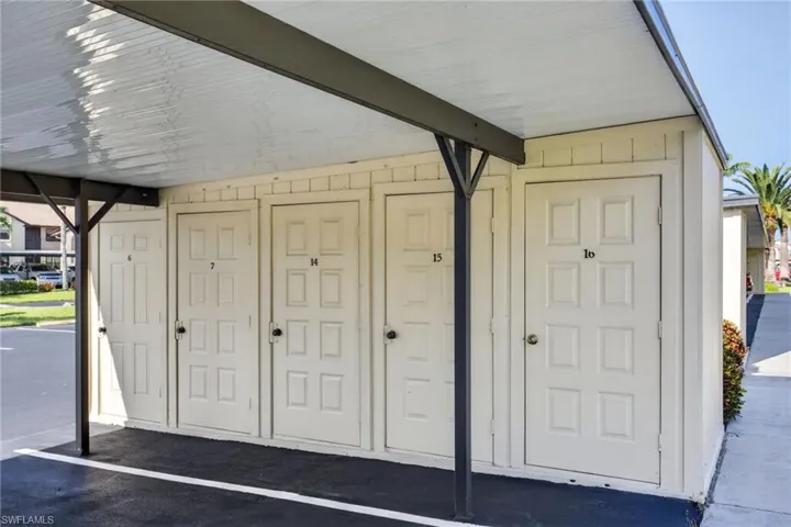 8430 Charter Club Cir 15, Fort Myers, Florida 33919