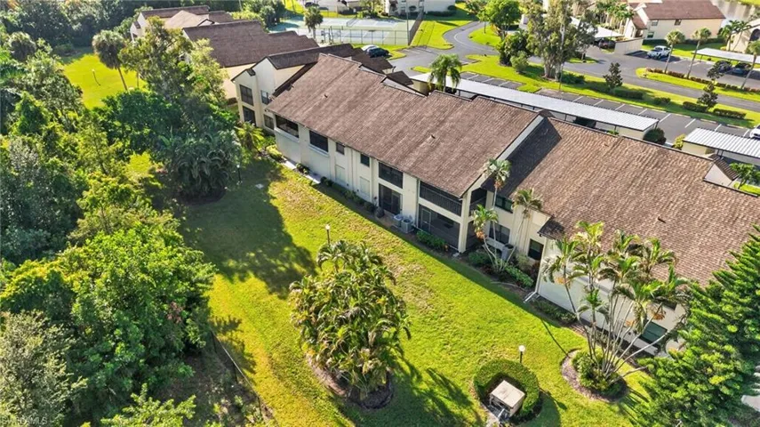 8430 Charter Club Cir 15, Fort Myers, Florida 33919