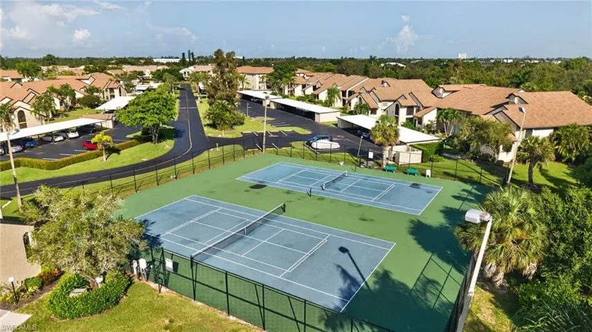 8430 Charter Club Cir 15, Fort Myers, Florida 33919