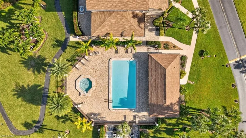 8430 Charter Club Cir 15, Fort Myers, Florida 33919