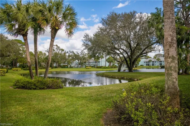 113 Wading Bird Cir W-204, Naples, Florida 34110