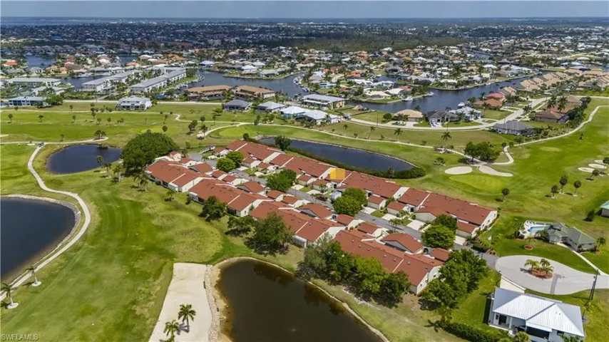 Beautiful 32 unit community