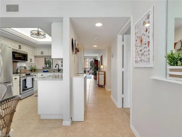 Front Entry Hallway