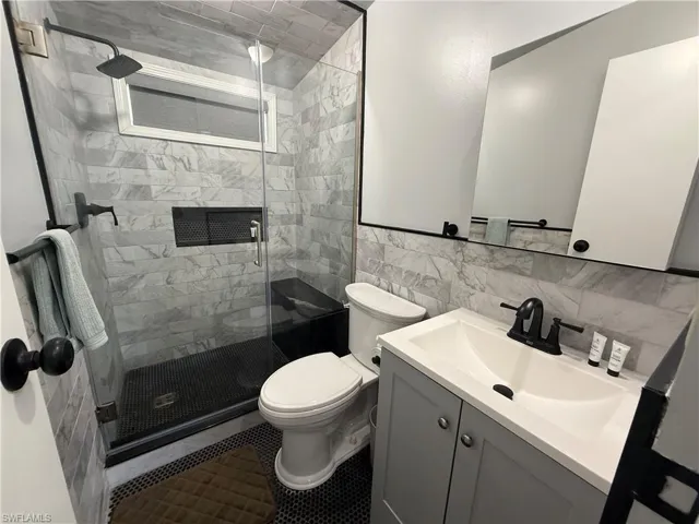 10251 Wales Loop, Bonita Springs, Florida 34135