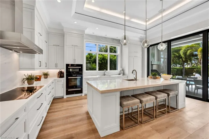 1779 4th St S, Naples, Florida 34102