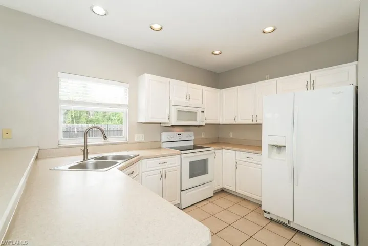 7209 48th Ave E, Palmetto, Florida 34221