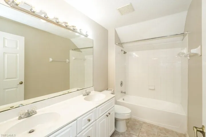 7209 48th Ave E, Palmetto, Florida 34221