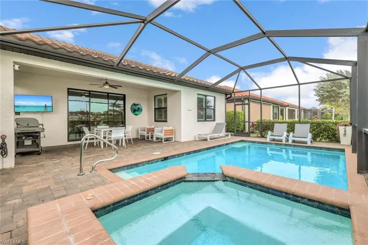 Southern Exposure on pool all day!