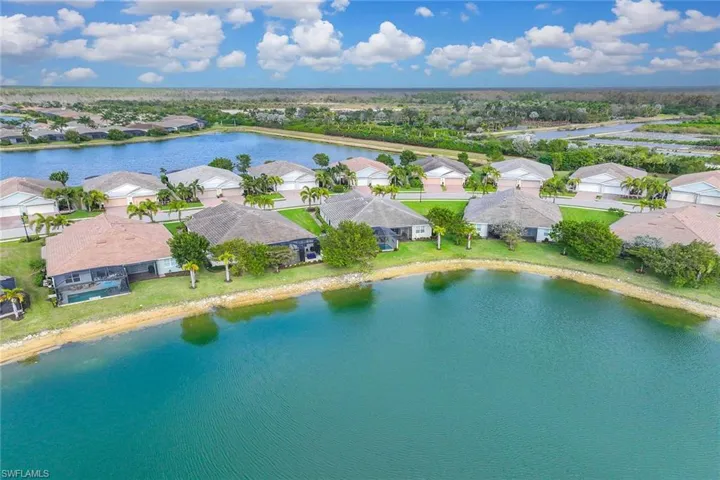 14610  Edgewater  CIR, Naples, FL 34114