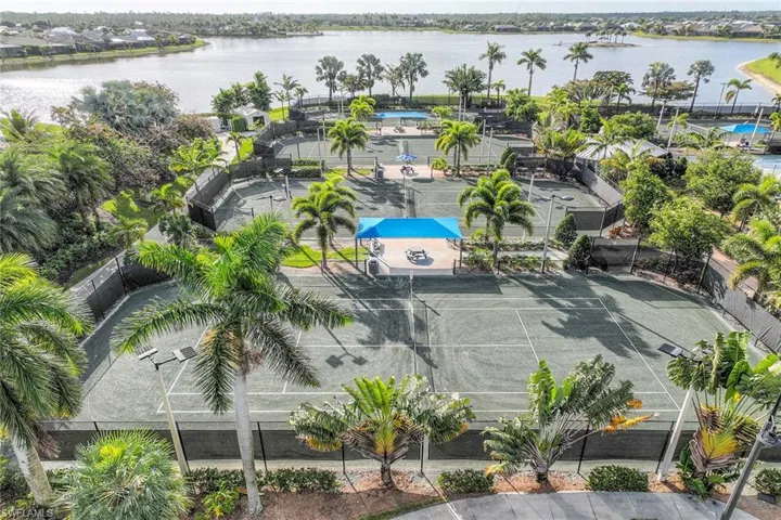 14610  Edgewater  CIR, Naples, FL 34114