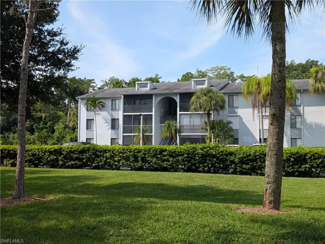 9650 Green Cypress Ln 22, Fort Myers, Florida 33905
