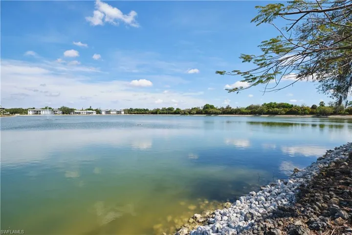 9650 Green Cypress Ln 22, Fort Myers, Florida 33905