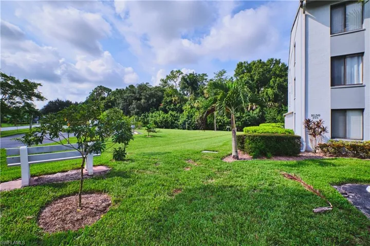 9650 Green Cypress Ln 22, Fort Myers, Florida 33905