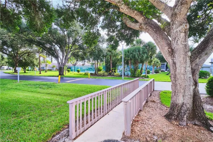 9650 Green Cypress Ln 22, Fort Myers, Florida 33905
