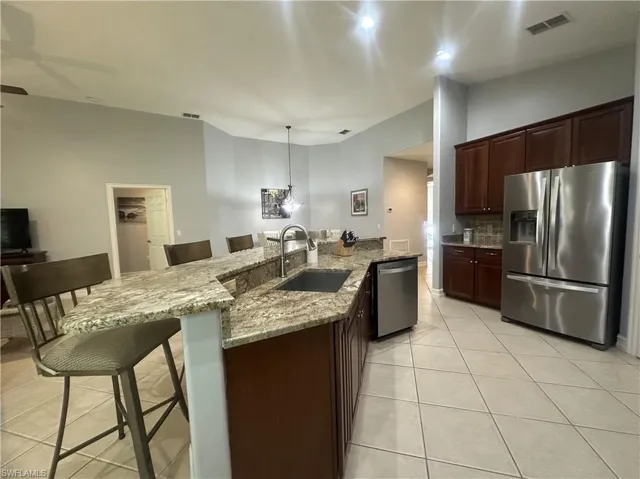 2004 Tarpon Bay Dr N 201, Naples, Florida 34119
