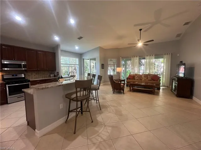 2004 Tarpon Bay Dr N 201, Naples, Florida 34119