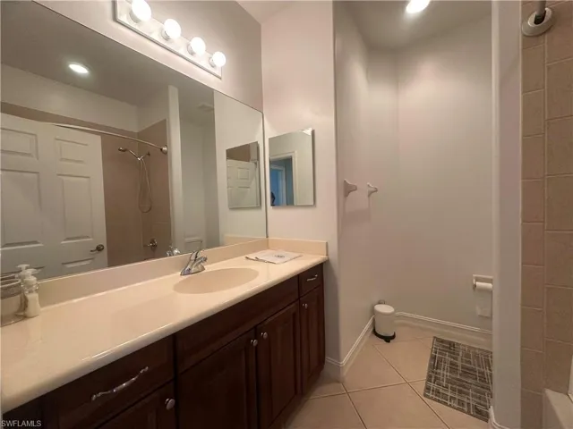 2004 Tarpon Bay Dr N 201, Naples, Florida 34119