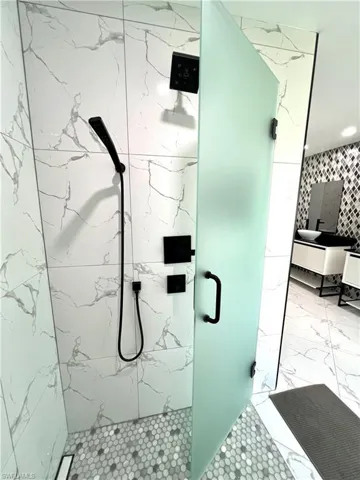 Primary suite bath