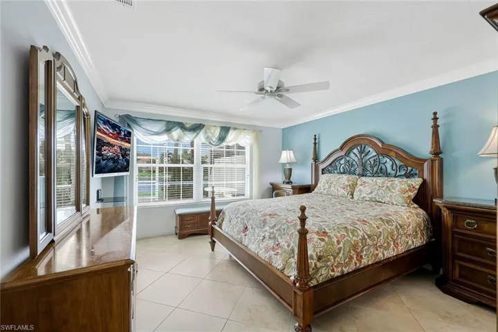5386 Guadeloupe Way, Naples, Florida 34119